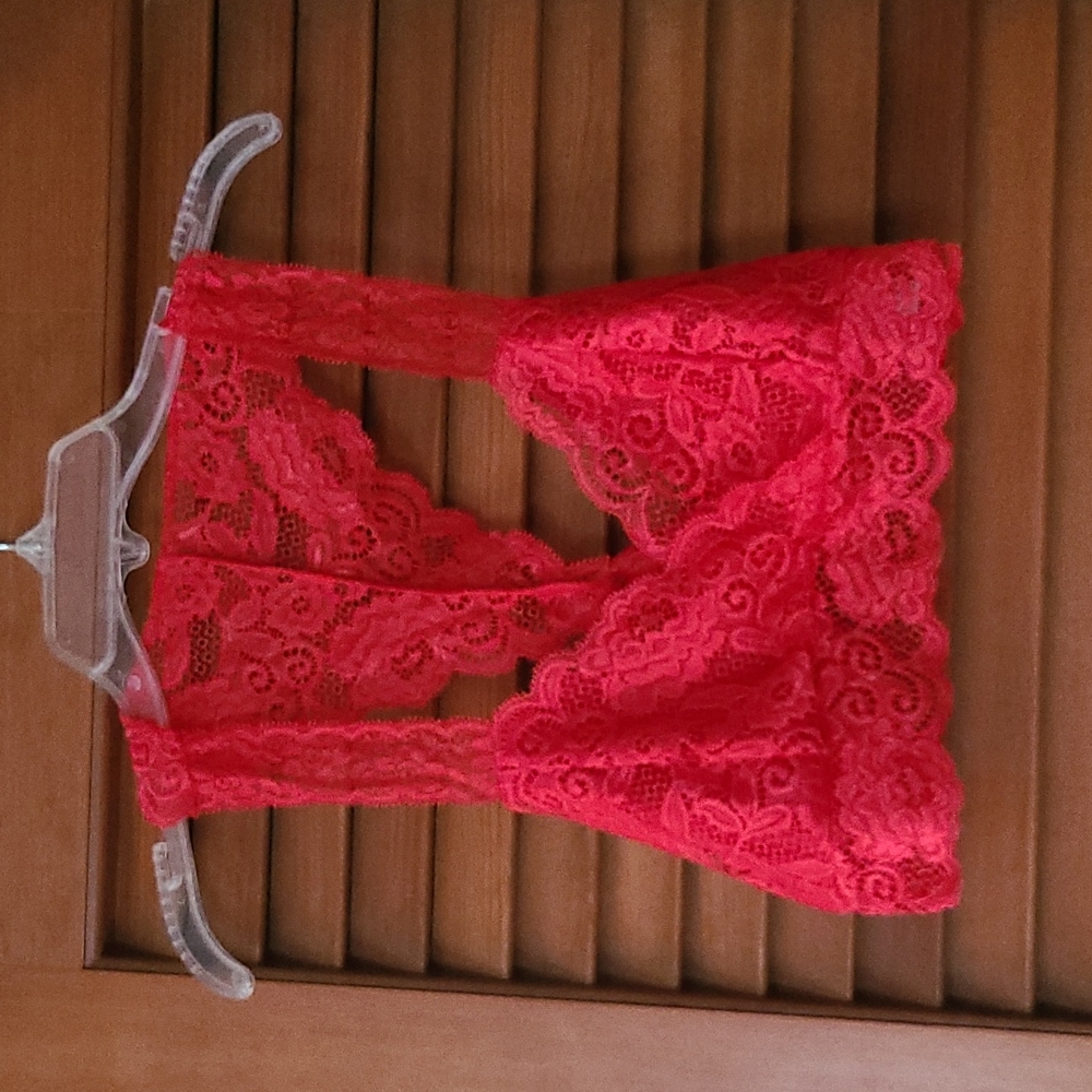 Red lace, bralette